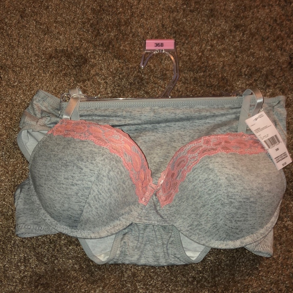 Brand New Never Worn Bra & Panty Set 36B/Med Panty